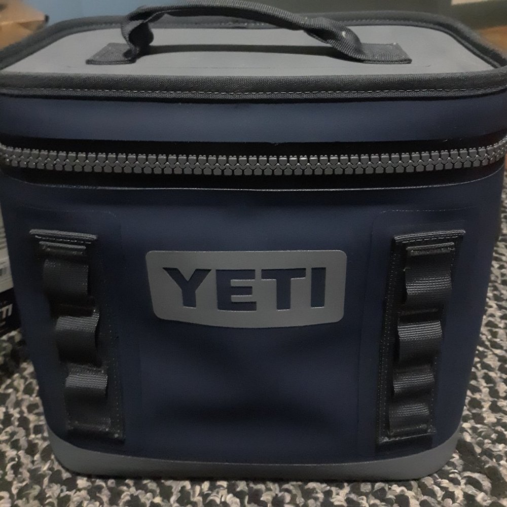 Yeti Hopper Cooler Bag